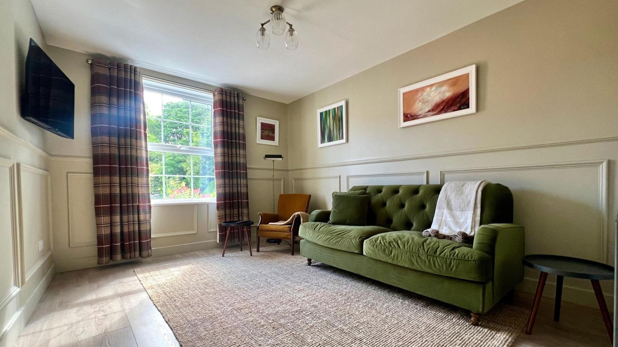 Luxury In * Rostrevor